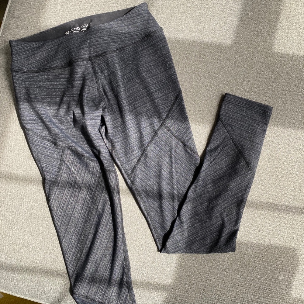 Beyond Yoga Mid Rise Space Dye Leggings